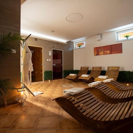 Amenity Penzion Хорни Виестонице Екстериор снимка
